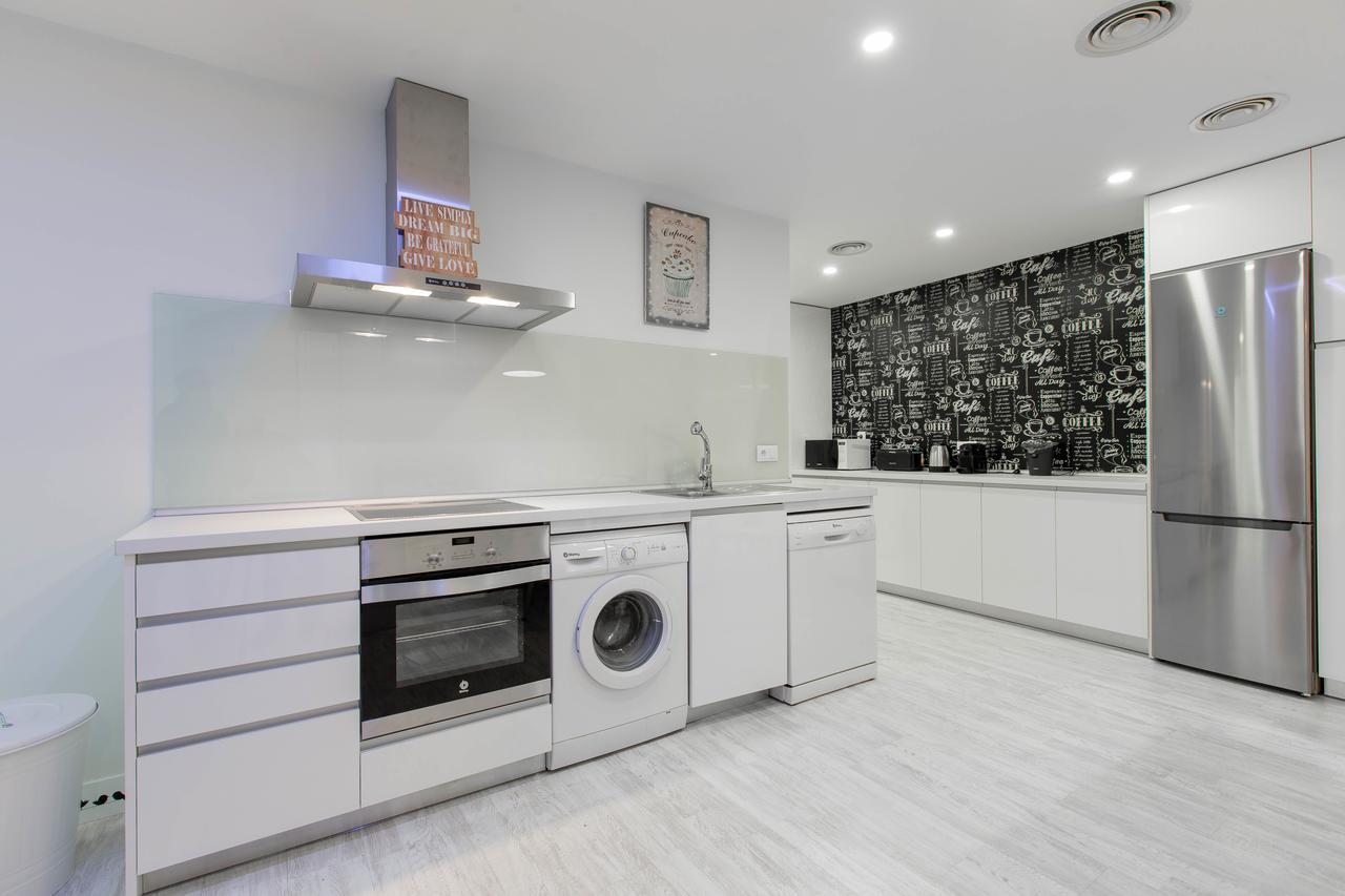 Bookinmadrid Com - Cascorro Sq 18 Pax Apartment Ngoại thất bức ảnh